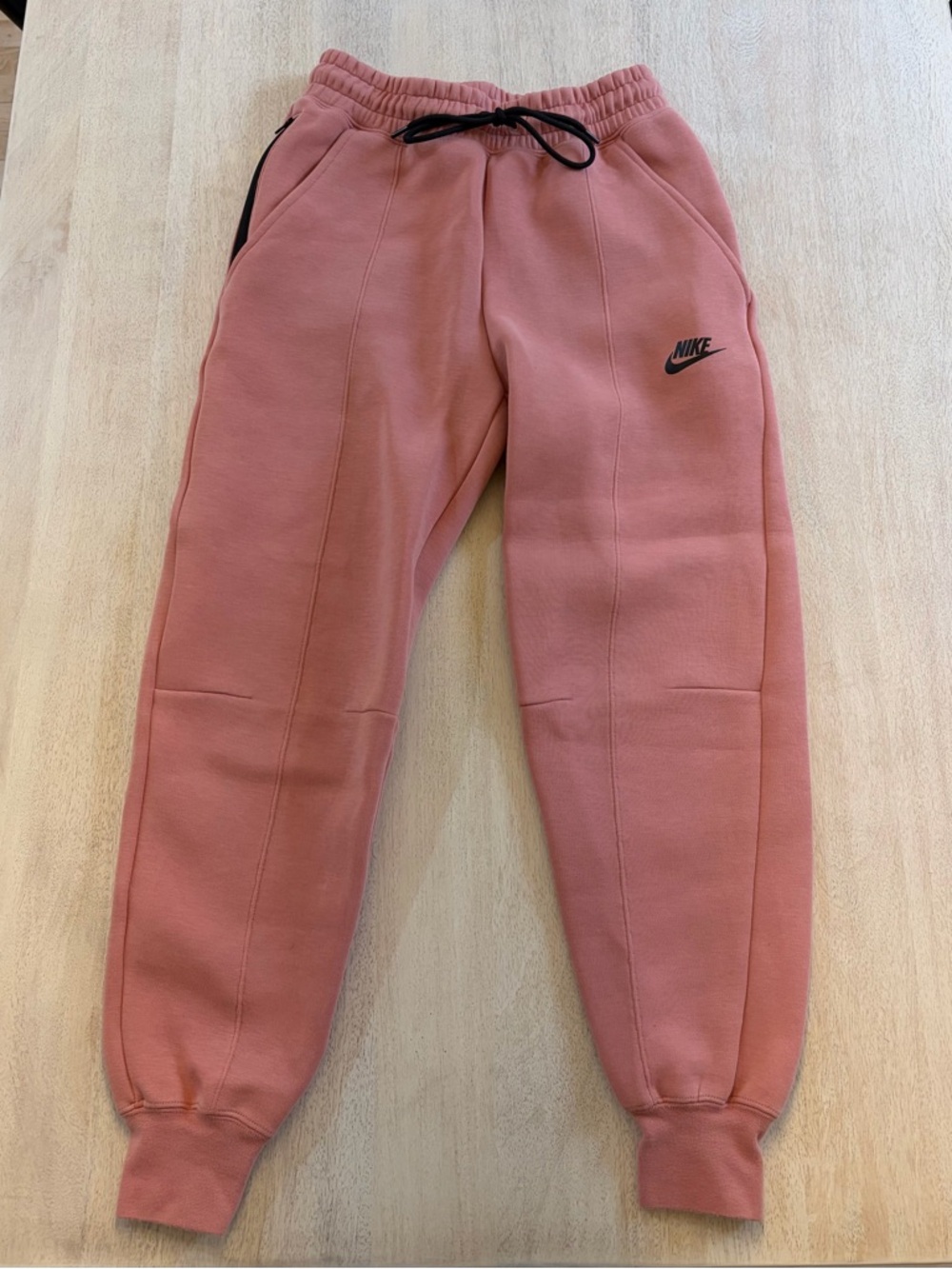 Nike Tech Jogger Women’s XS